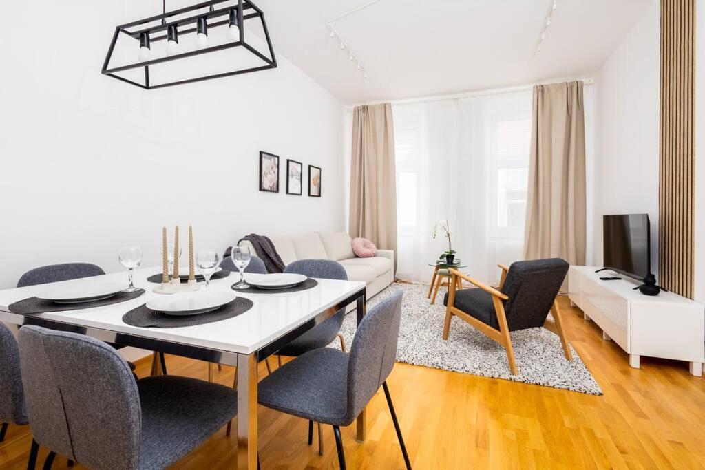 Orestaliving - 2Br On The Danube Canal Wien Exterior foto